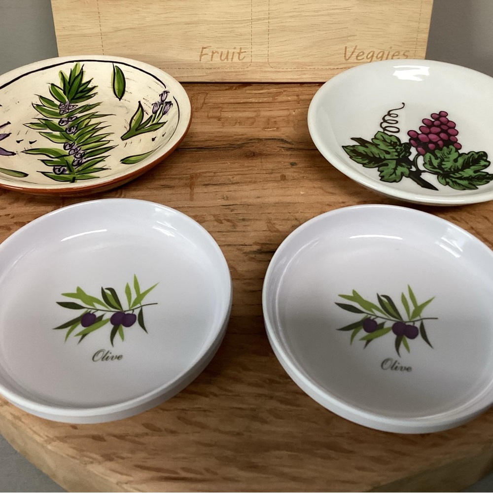 5 Item Bundle - Mini Cheese Board - Ceramic Dishes - Olive Dishes - Like New - Picture 3 of 12